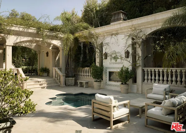 $75,000 | 628 North Rodeo Drive, Beverly Hills, CA 90210