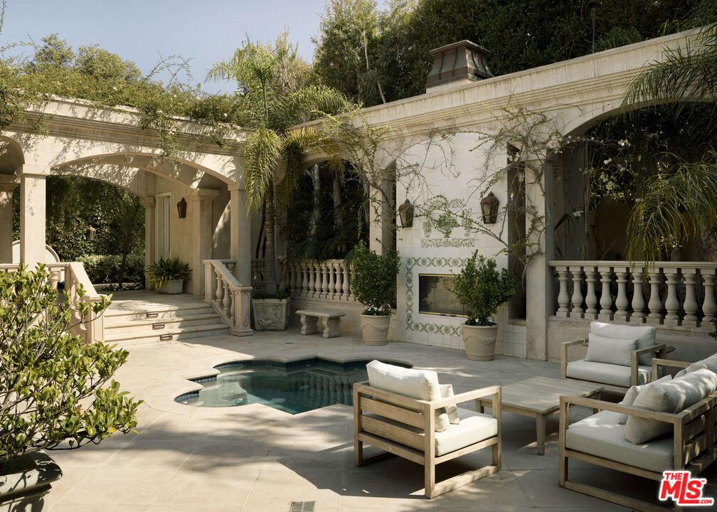 628 North Rodeo Drive Beverly Hills, CA 90210 - Photo 28 of 32