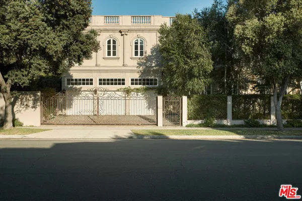 $75,000 | 628 North Rodeo Drive, Beverly Hills, CA 90210