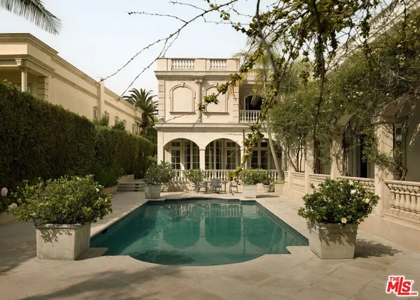 $75,000 | 628 North Rodeo Drive, Beverly Hills, CA 90210