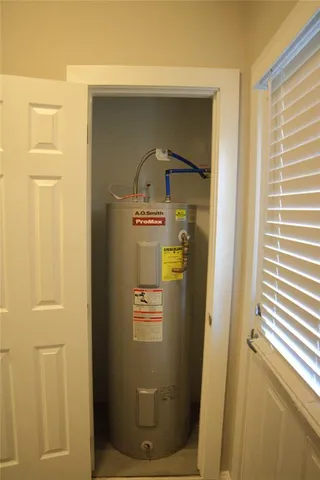 $154,900 | 217 19th Street Southeast, Paris, TX 75460