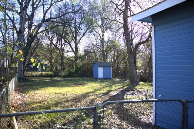 $154,900 | 217 19th Street Southeast, Paris, TX 75460