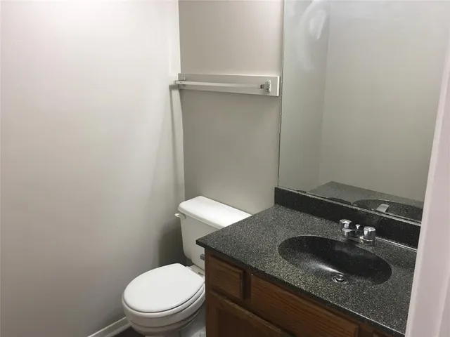 $1,400 | 1409 Courtney Place, Unit C, Cleburne, TX 76033