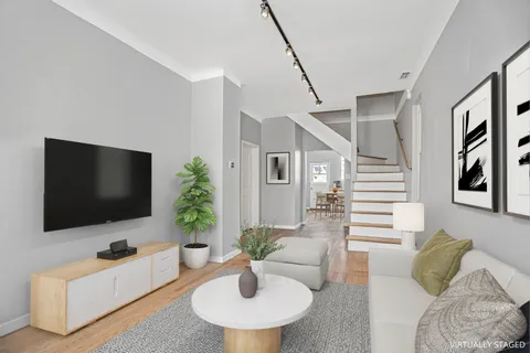 $3,750 | 1935 North Damen Avenue, Unit 2, Chicago, IL 60647