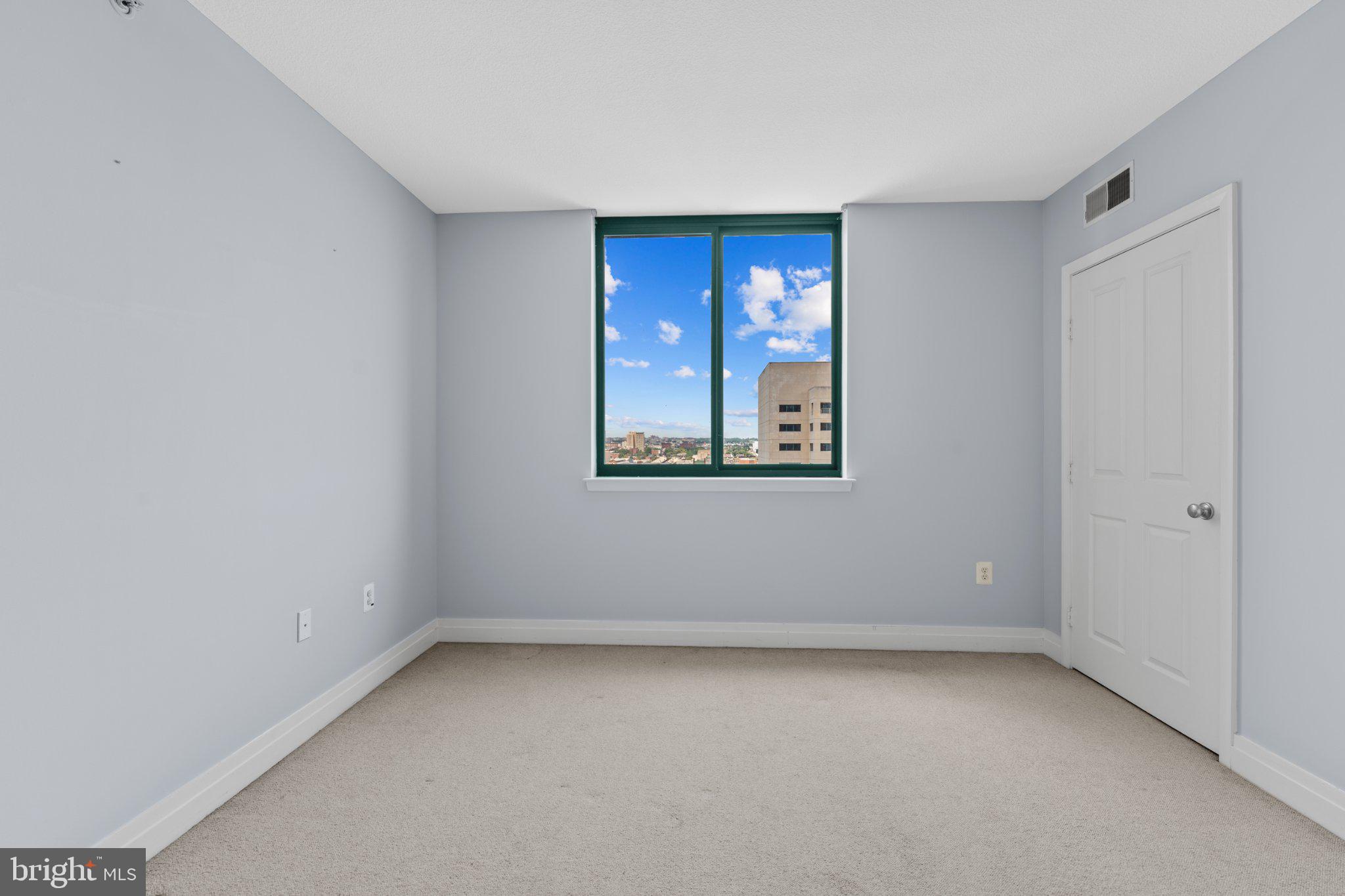 414 Water Street, Unit 1306 Baltimore, MD 21202 - Photo 27 of 29 Bright room with scenic city views.