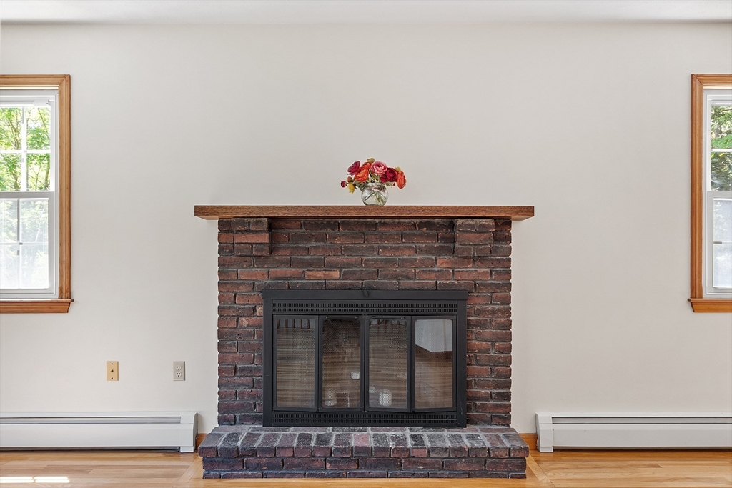 15 Greenbrook Road Hamilton, MA 01982 - Photo 6 of 42 Gallery Image 6