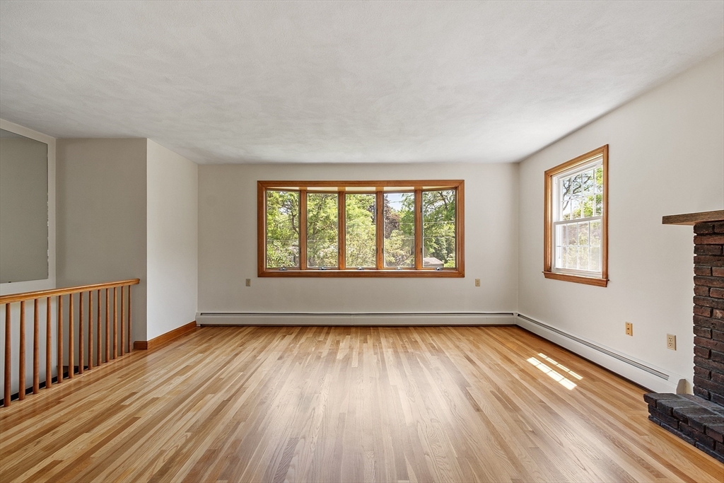 15 Greenbrook Road Hamilton, MA 01982 - Photo 7 of 42 Gallery Image 7