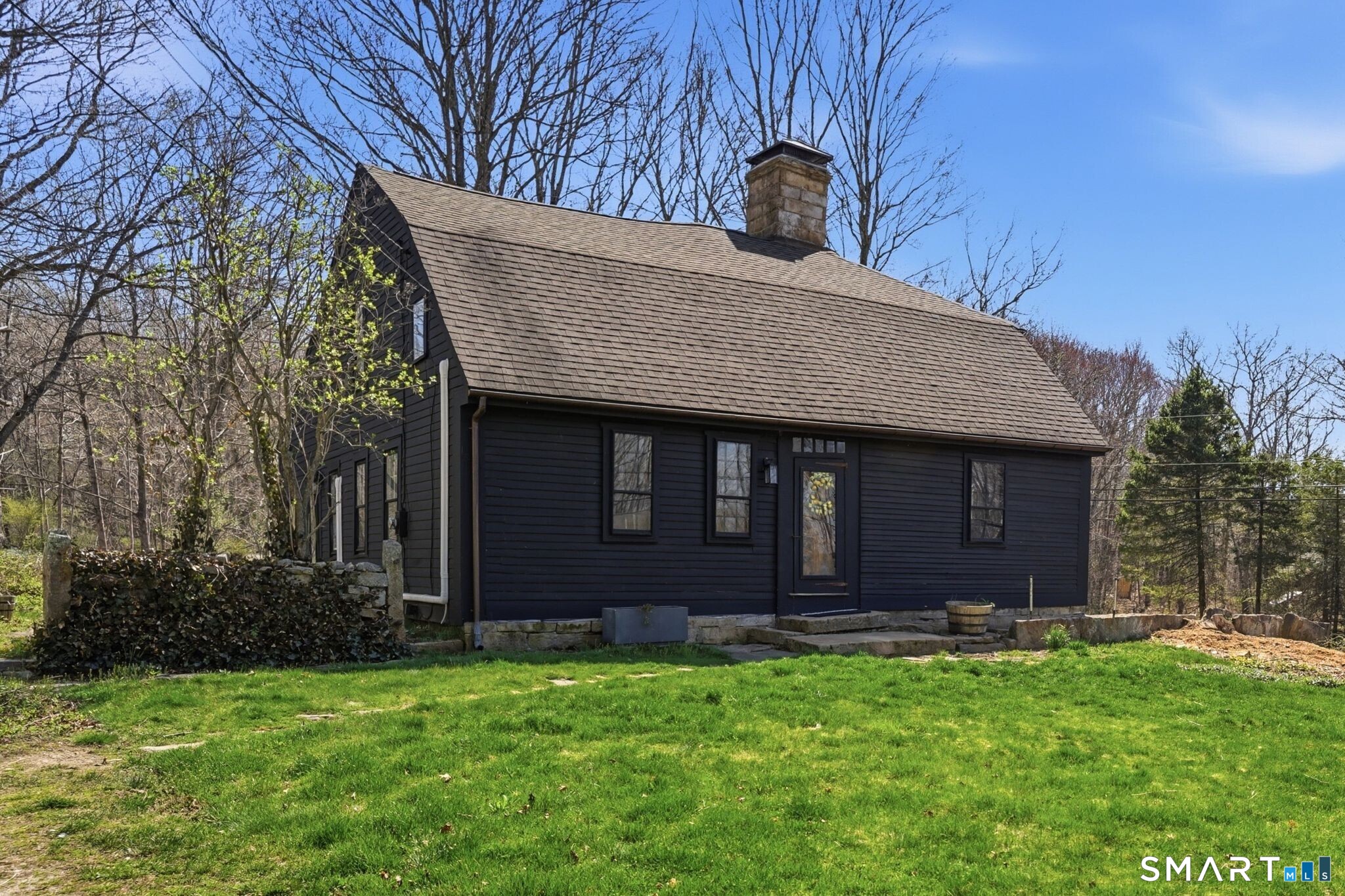 604 Pendleton Hill Road North Stonington, CT 06359 - Photo 4 of 40