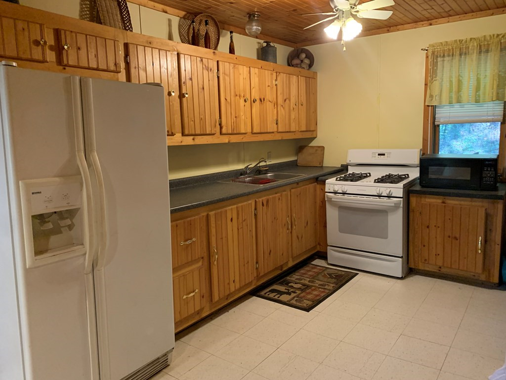 437-441 Shields Creek Road Topton, NC 28781 - Photo 40 of 51