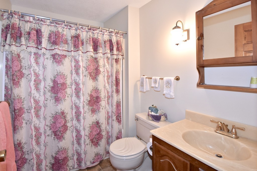 101 Burgess Avenue Rochester, MA 02770 - Photo 14 of 19 Gallery Image 14