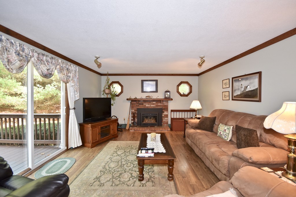 101 Burgess Avenue Rochester, MA 02770 - Photo 7 of 19 Gallery Image 7