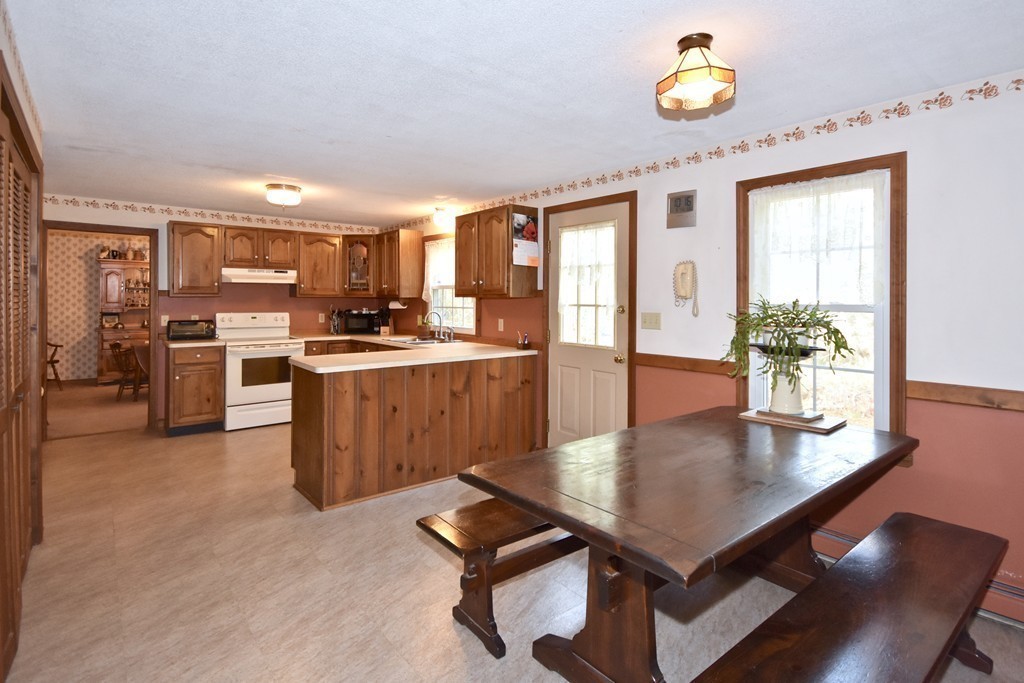 101 Burgess Avenue Rochester, MA 02770 - Photo 9 of 19 Gallery Image 9