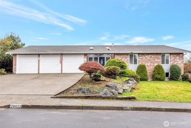 $1,050,000 | 28833 11th Avenue South, Federal Way, WA 98003