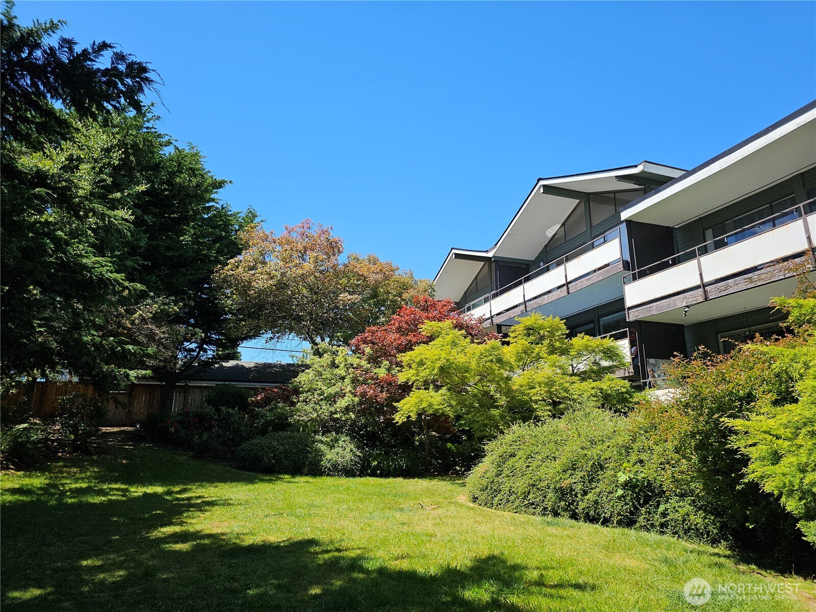 7924 212th Street Southwest, Unit 104 Edmonds, WA 98026 - Photo 19 of 27