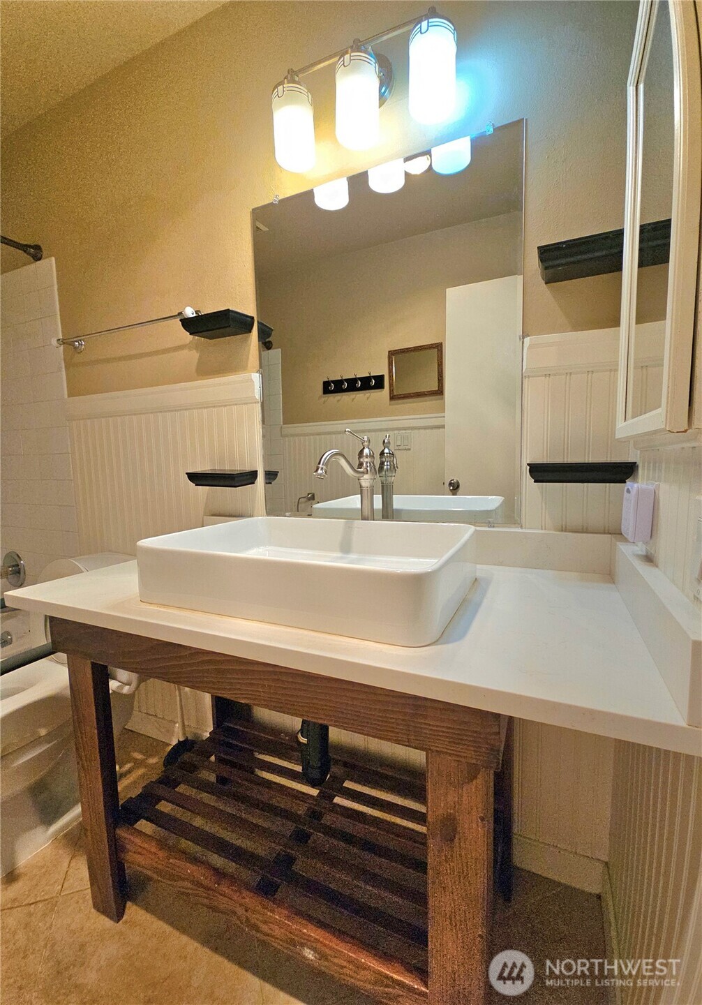 7924 212th Street Southwest, Unit 104 Edmonds, WA 98026 - Photo 23 of 27