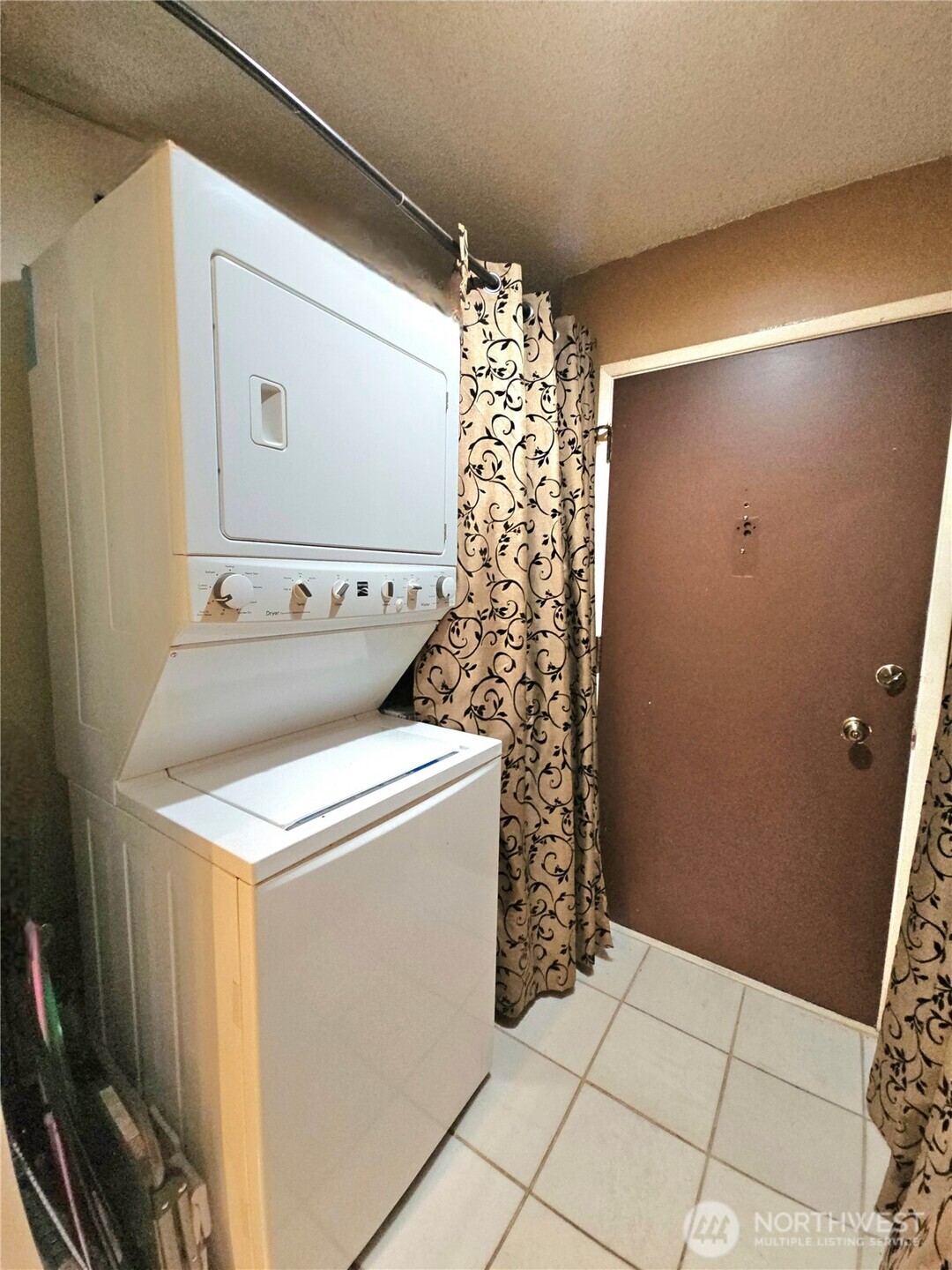 7924 212th Street Southwest, Unit 104 Edmonds, WA 98026 - Photo 7 of 27