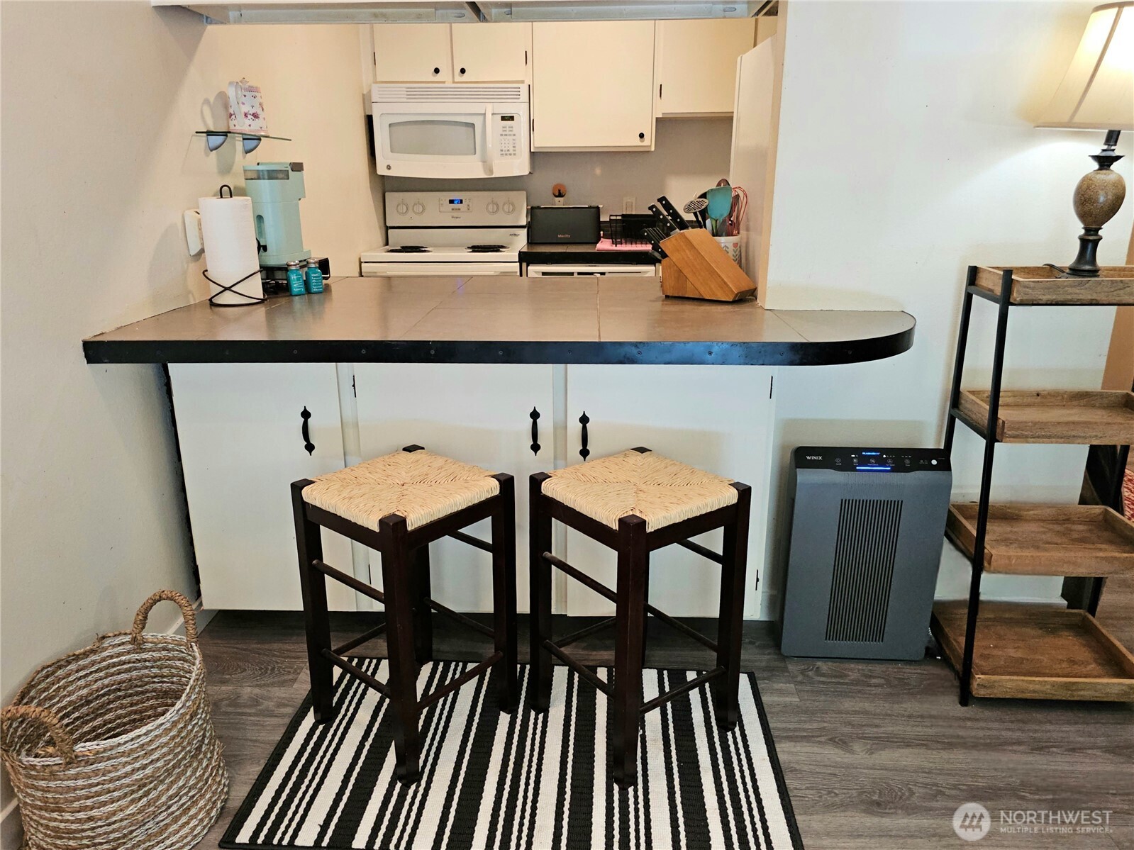 7924 212th Street Southwest, Unit 104 Edmonds, WA 98026 - Photo 8 of 27