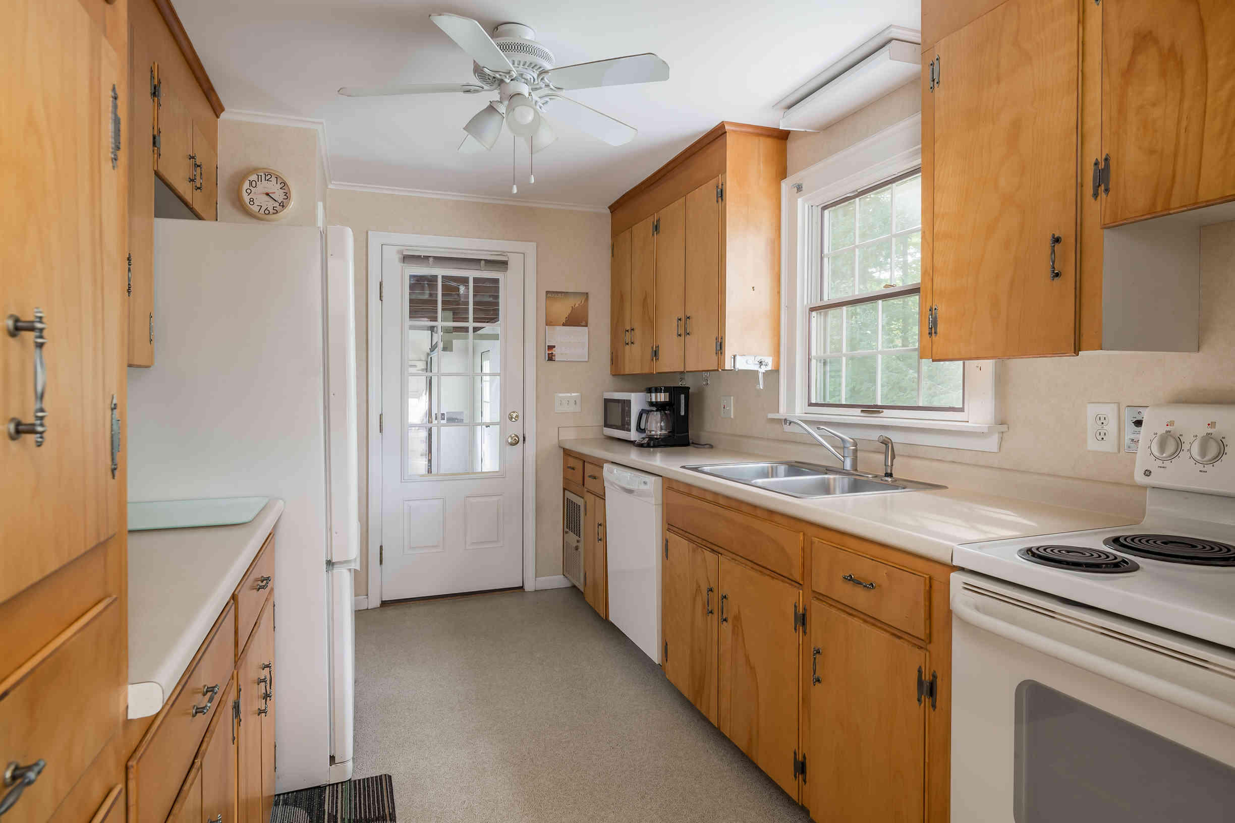 3 Long Cove Road York, ME 03909 - Photo 19 of 29 19-Kitchen 1