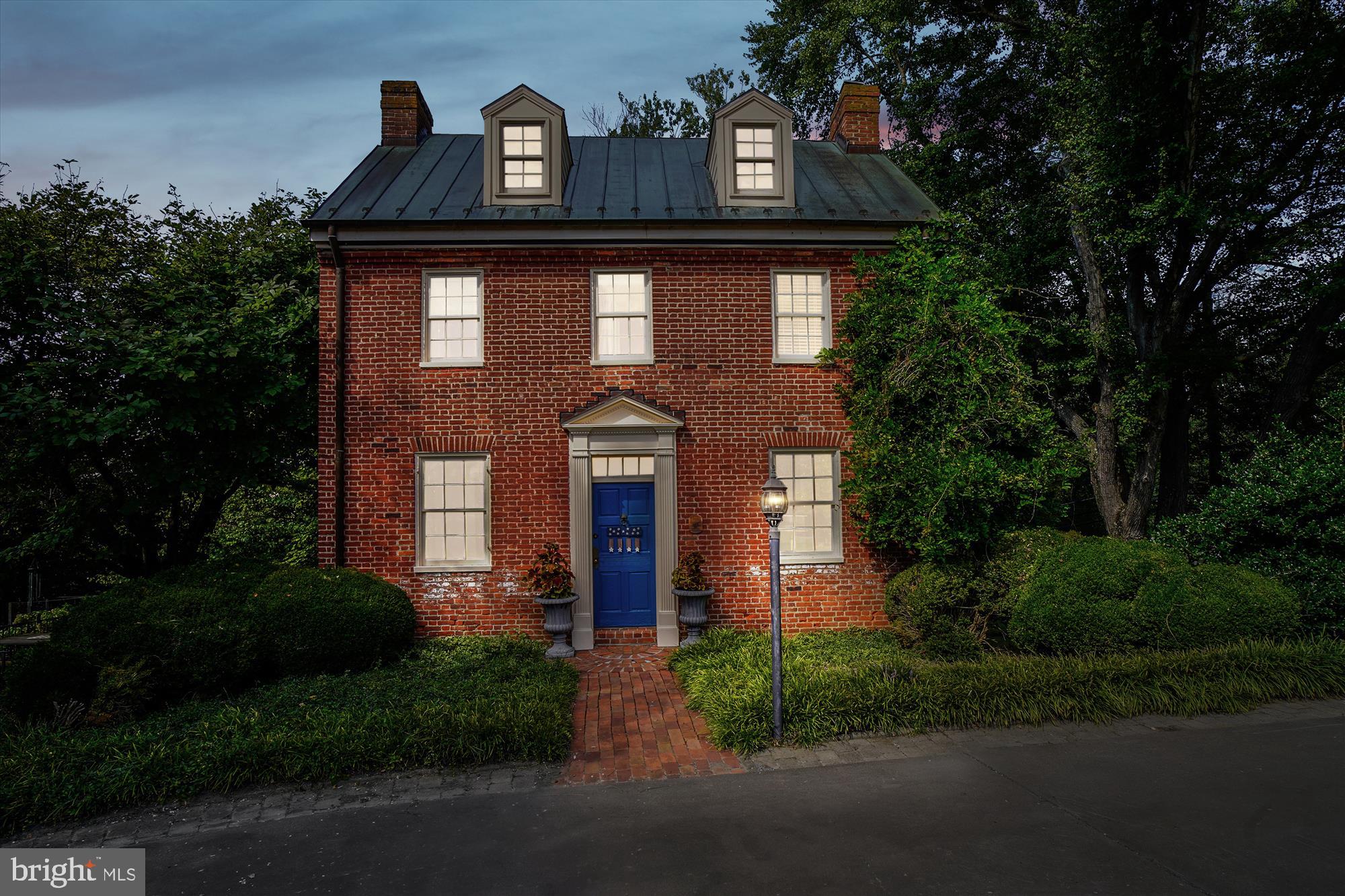 8820 Huntmaster Road, Gaithersburg, MD 20882 Compass