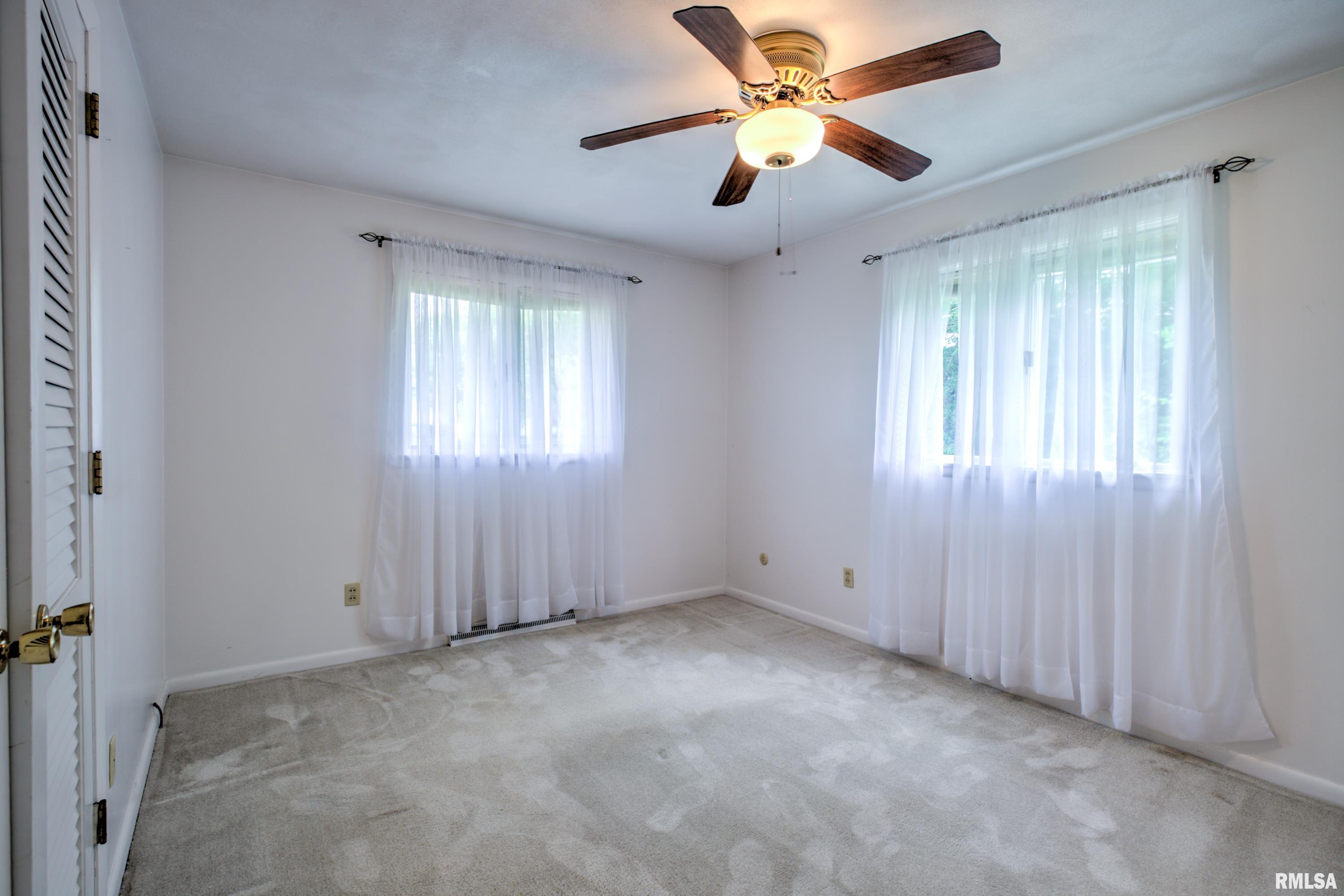 6415 North Big Hollow Road Peoria, IL 61615 - Photo 30 of 71