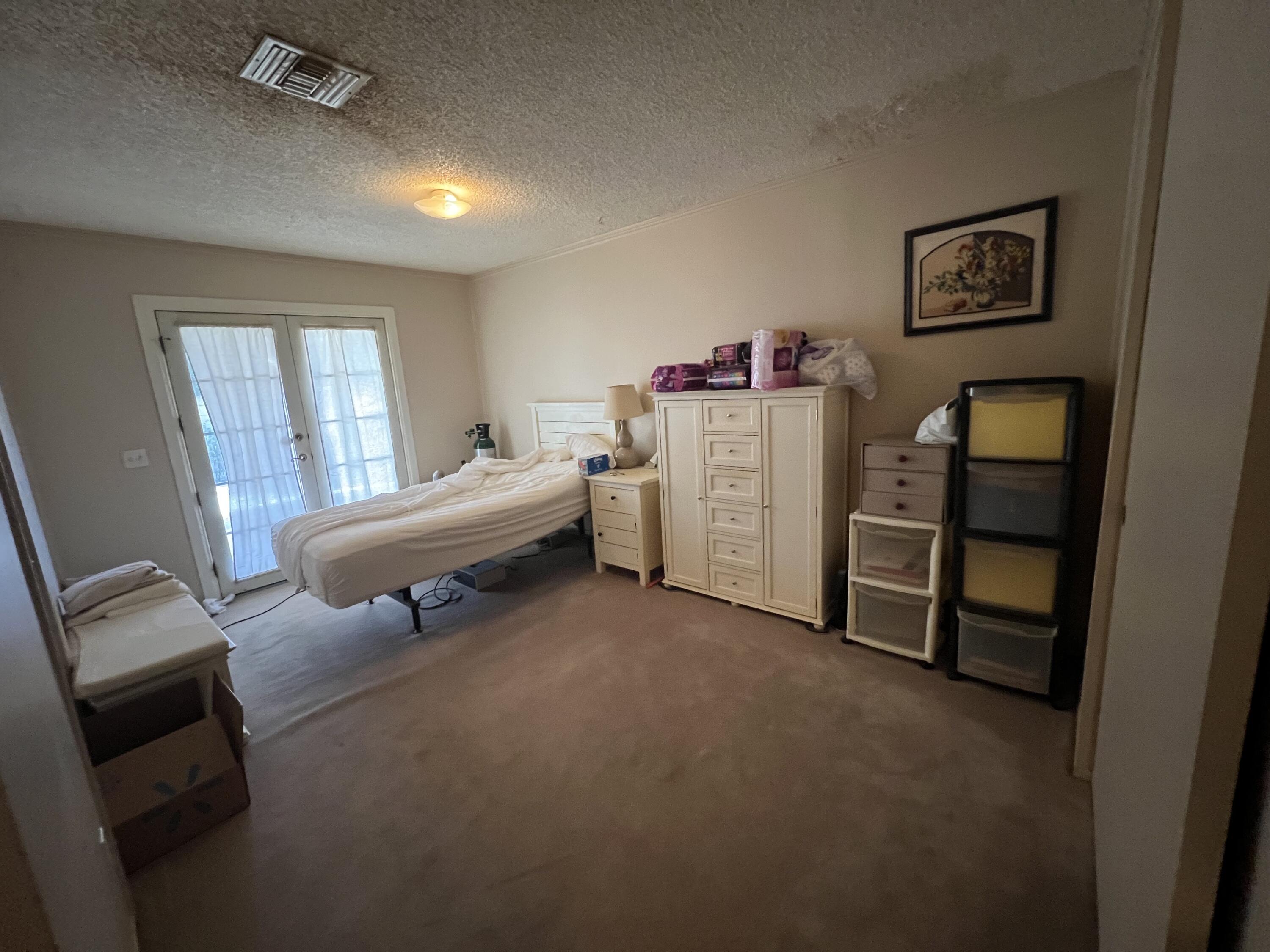 9551 Santa Cruz Road Desert Hot Springs, CA 92240 - Photo 13 of 19 First Bedroom