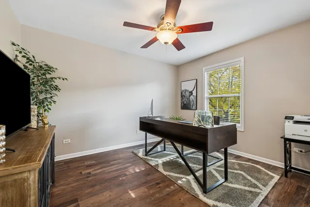 $385,000 | 2166 Ivy Ridge Drive, Hoffman Estates, IL 60192