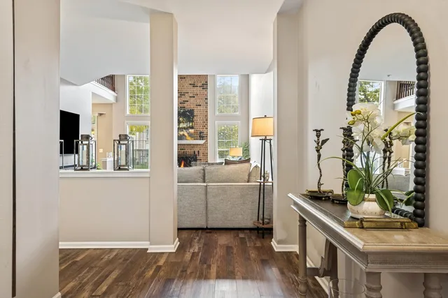 $385,000 | 2166 Ivy Ridge Drive, Hoffman Estates, IL 60192