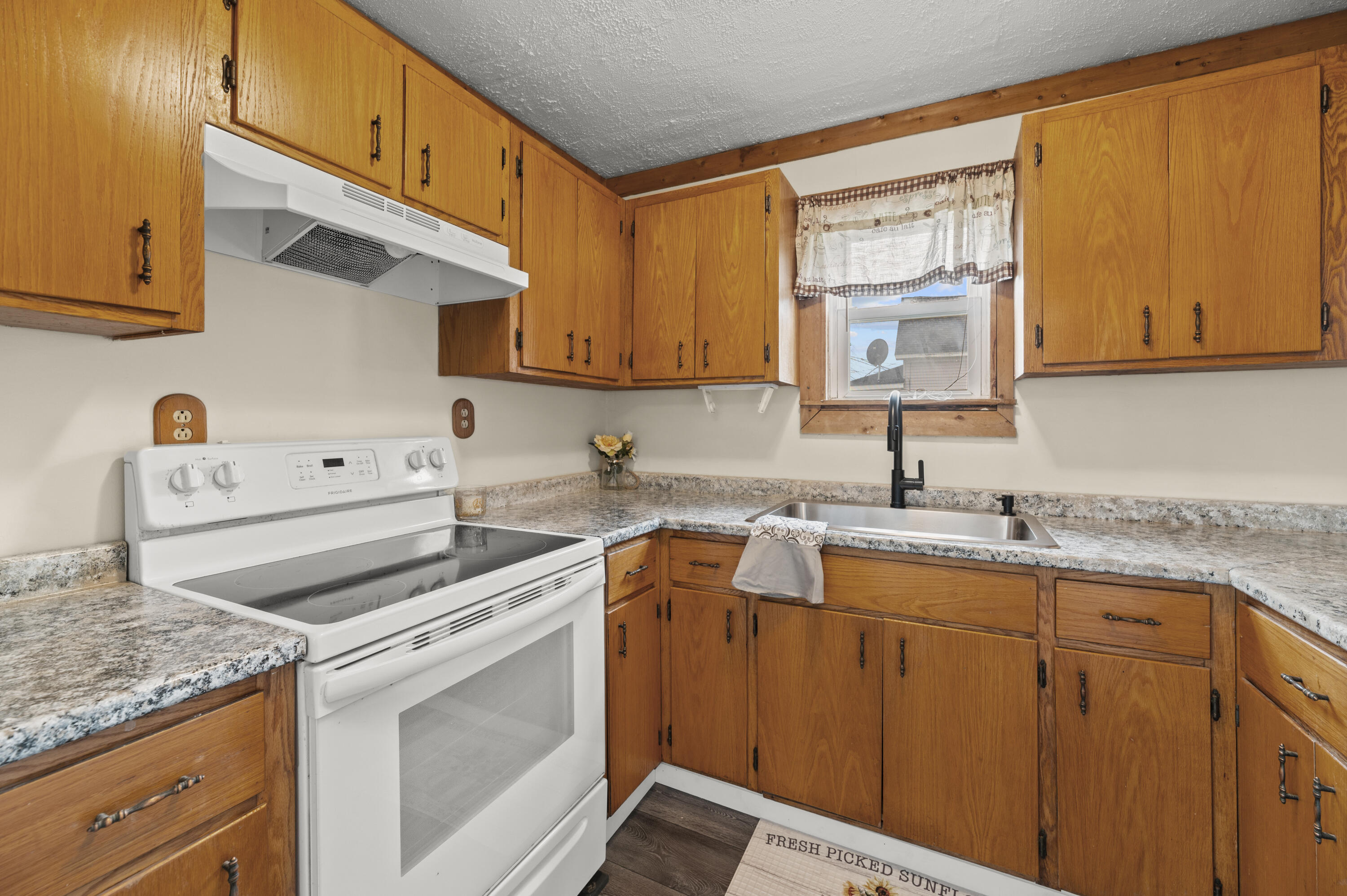 15 Lagrange Road Howland, ME 04448 - Photo 7 of 22 DSC_1076