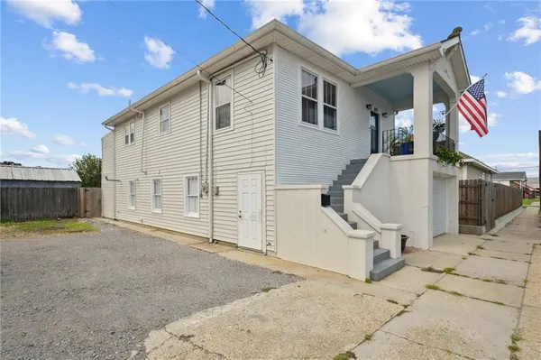$389,000 | 617 5th Street, Gretna, LA 70053