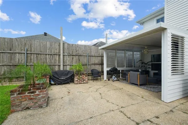 $389,000 | 617 5th Street, Gretna, LA 70053