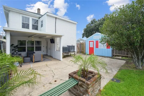$389,000 | 617 5th Street, Gretna, LA 70053