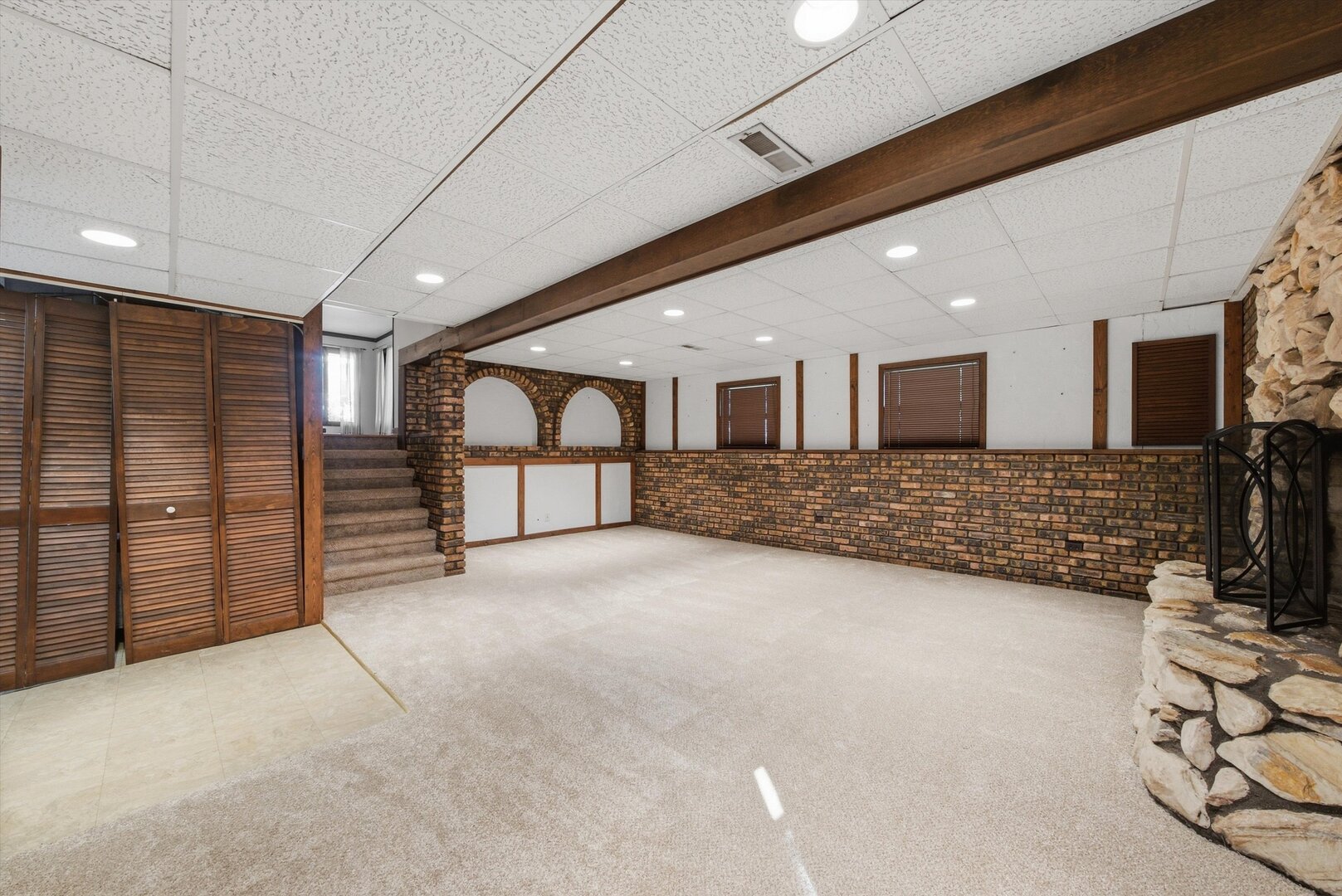 11S534 Lemont Road Lemont, IL 60439 - Photo 23 of 42 Gallery Image 23