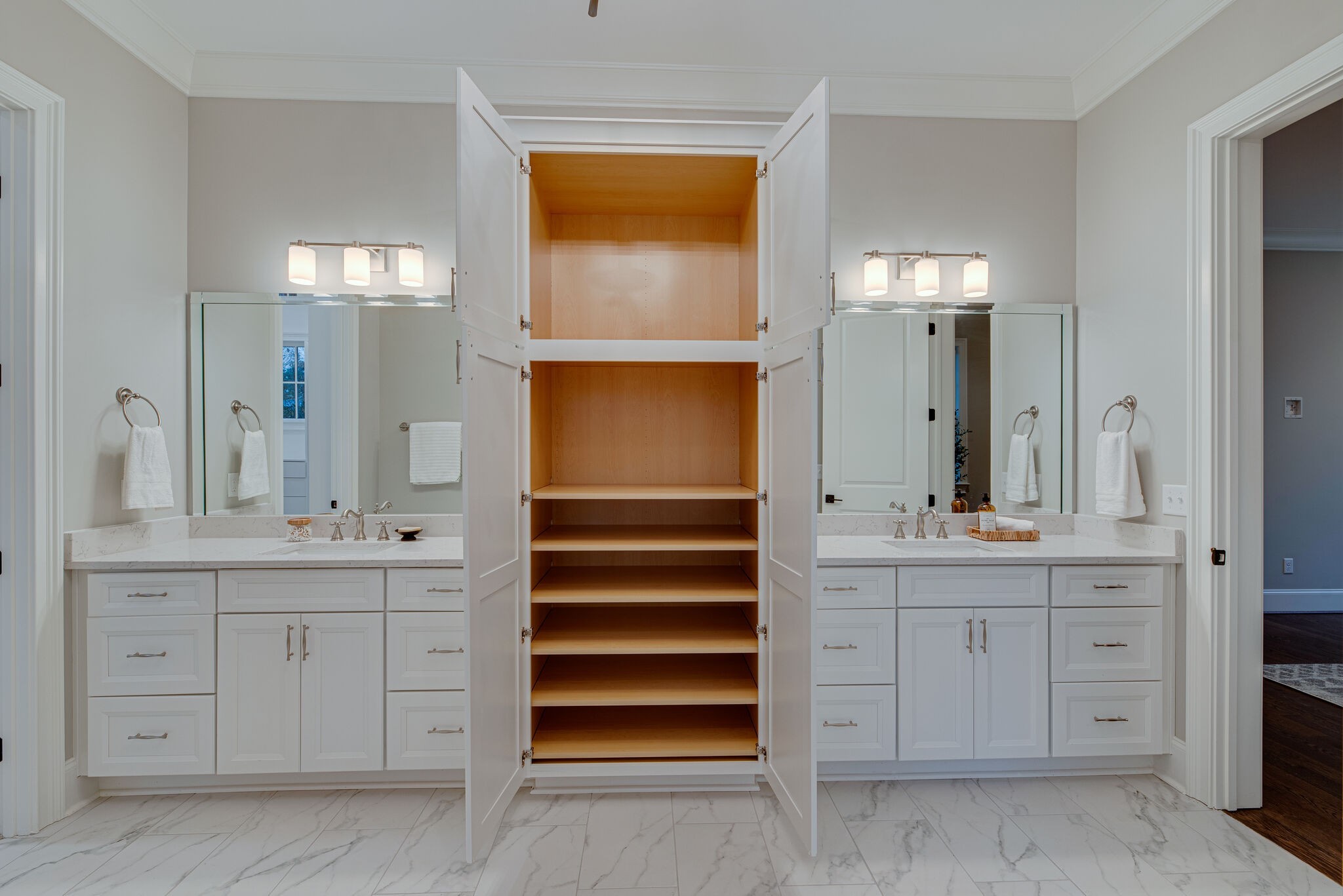 4220 Kirtland Road Nashville, TN 37215 - Photo 36 of 55 a bathroom with a sink and a mirror