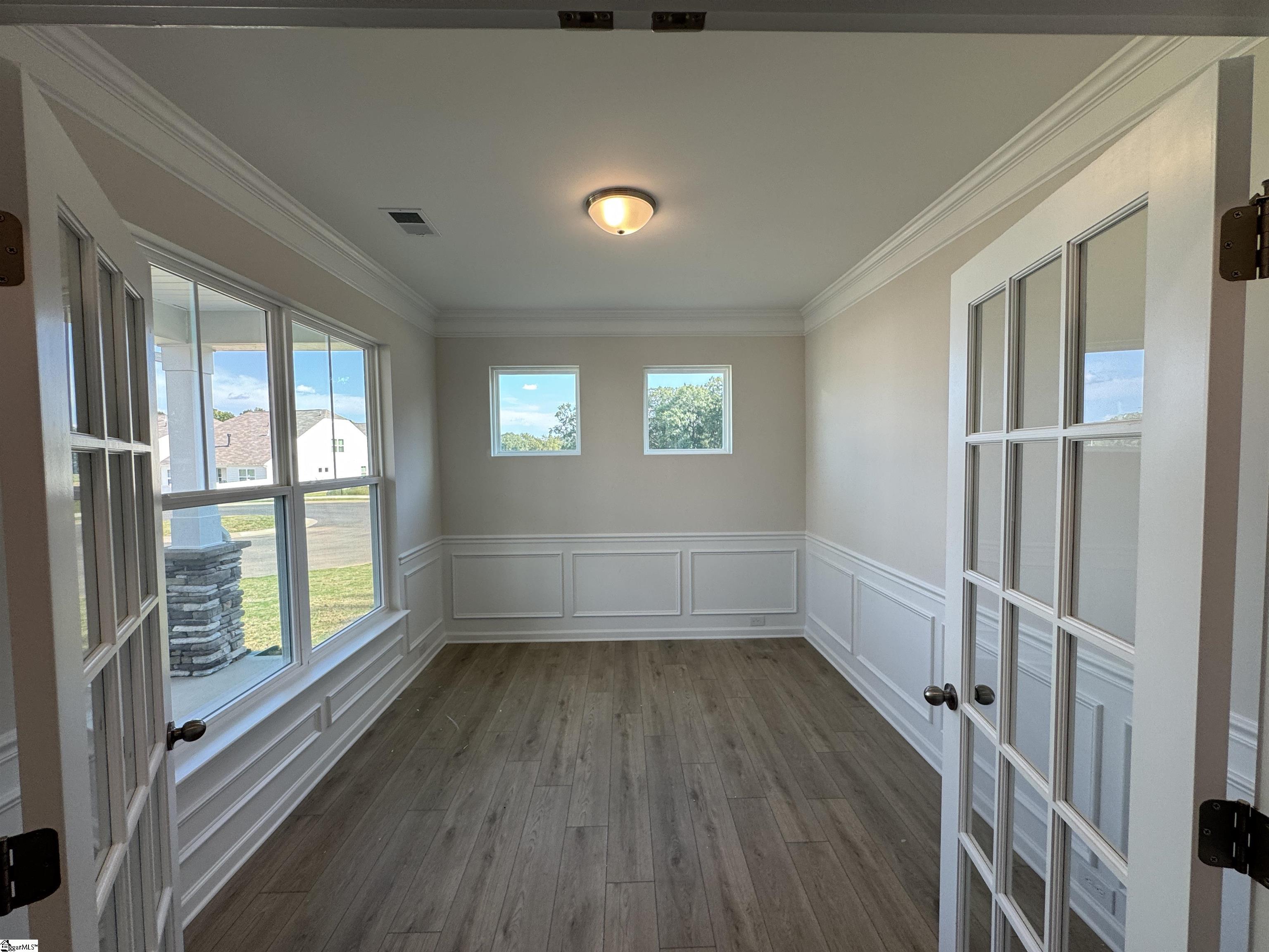 672 Columbus Circle Simpsonville, SC 29680 - Photo 2 of 16 Gallery Image 2