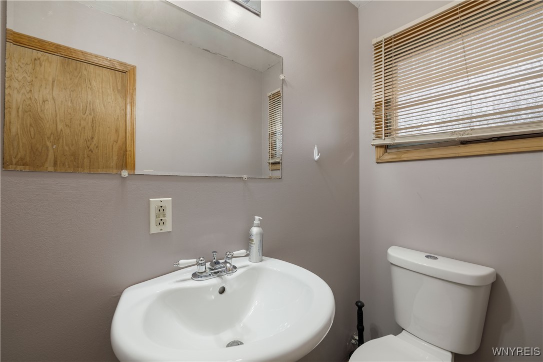 2960 Upper Mountain Road Cambria, NY 14132 - Photo 31 of 42