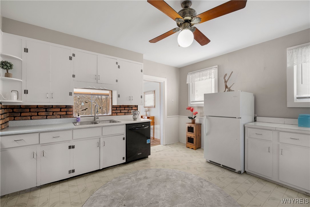 2960 Upper Mountain Road Cambria, NY 14132 - Photo 7 of 42