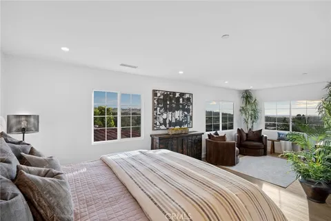 $2,995,000 | 42 Gardenpath, Irvine, CA 92603