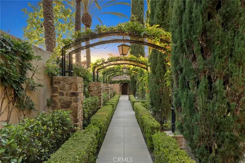 $2,995,000 | 42 Gardenpath, Irvine, CA 92603