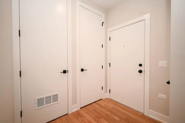 $3,500 | 2127 West Madison Street, Unit 404, Chicago, IL 60612