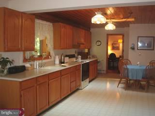 2691 Line Lexington Road Hatfield, PA 19440 - Photo 3 of 6 Gallery Image 3