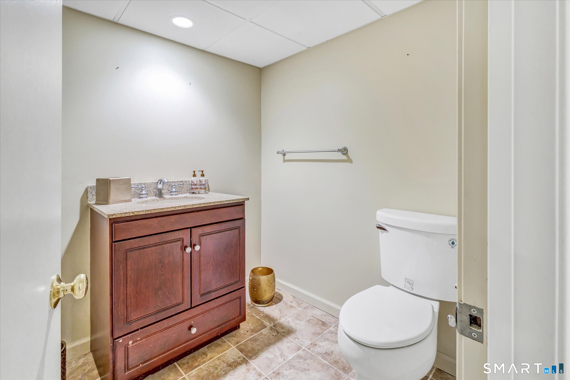 15 Hemlock Hollow Road Woodbridge, CT 06525 - Photo 34 of 40