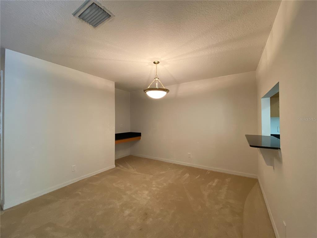 253 Castlekeeper Place Valrico, FL 33594 - Photo 5 of 18