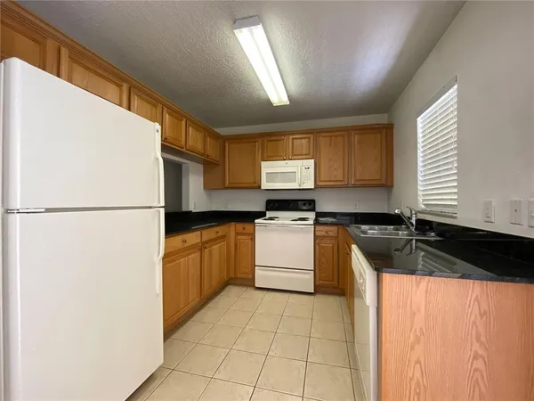 $1,750 | 253 Castlekeeper Place, Valrico, FL 33594