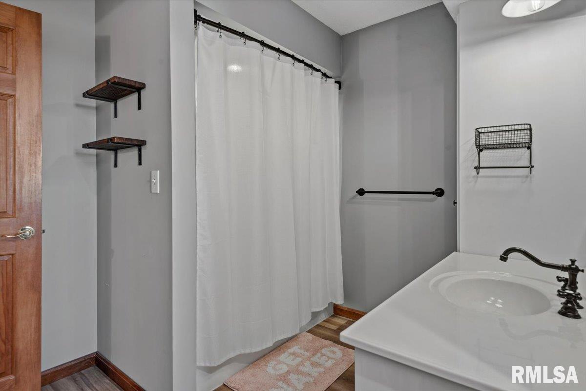 20205 North 20th Avenue Nokomis, IL 62075 - Photo 35 of 88