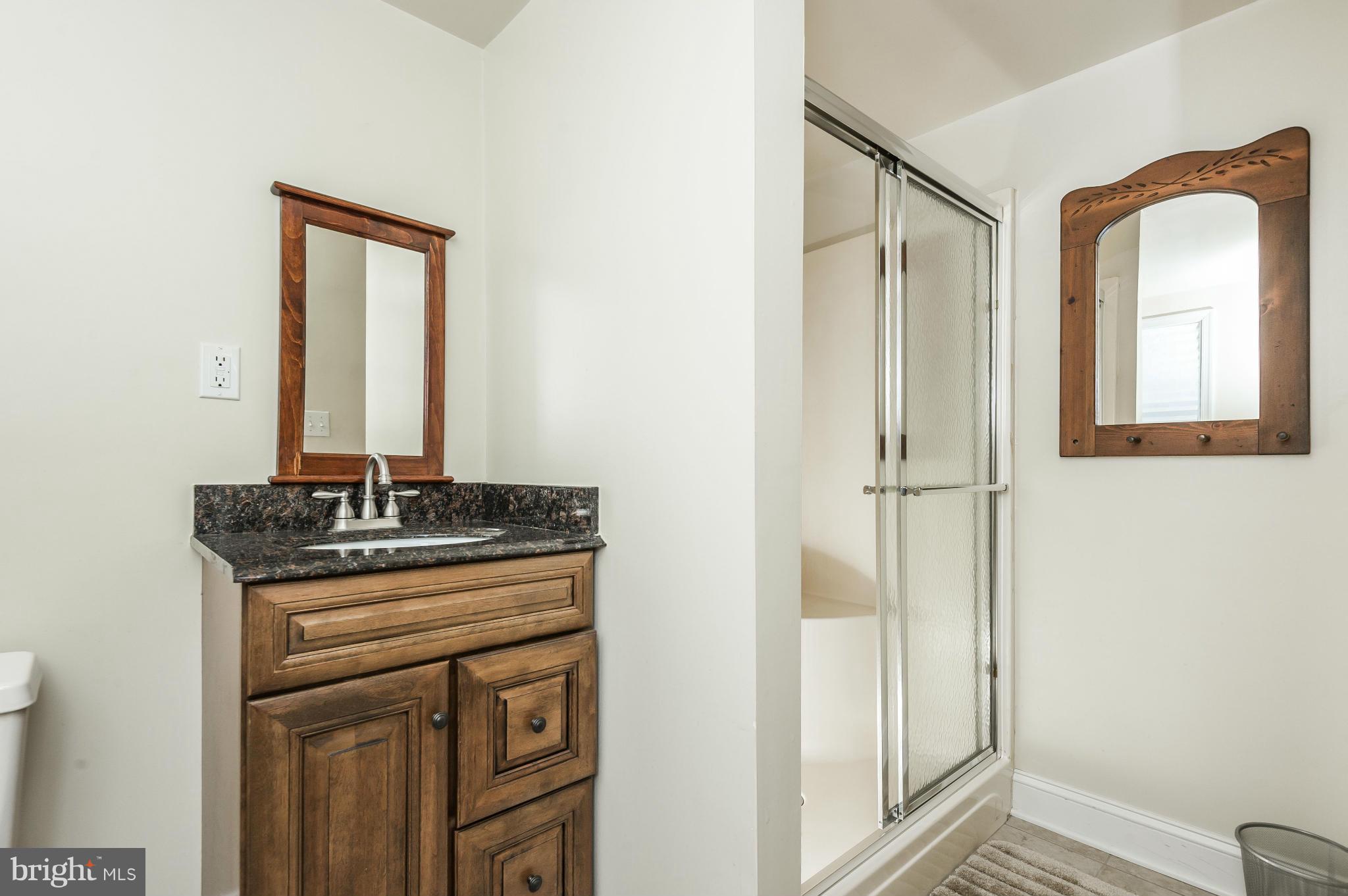 3314 Blenheim Road Phoenix, MD 21131 - Photo 17 of 30 Full Bath attached to Family Room