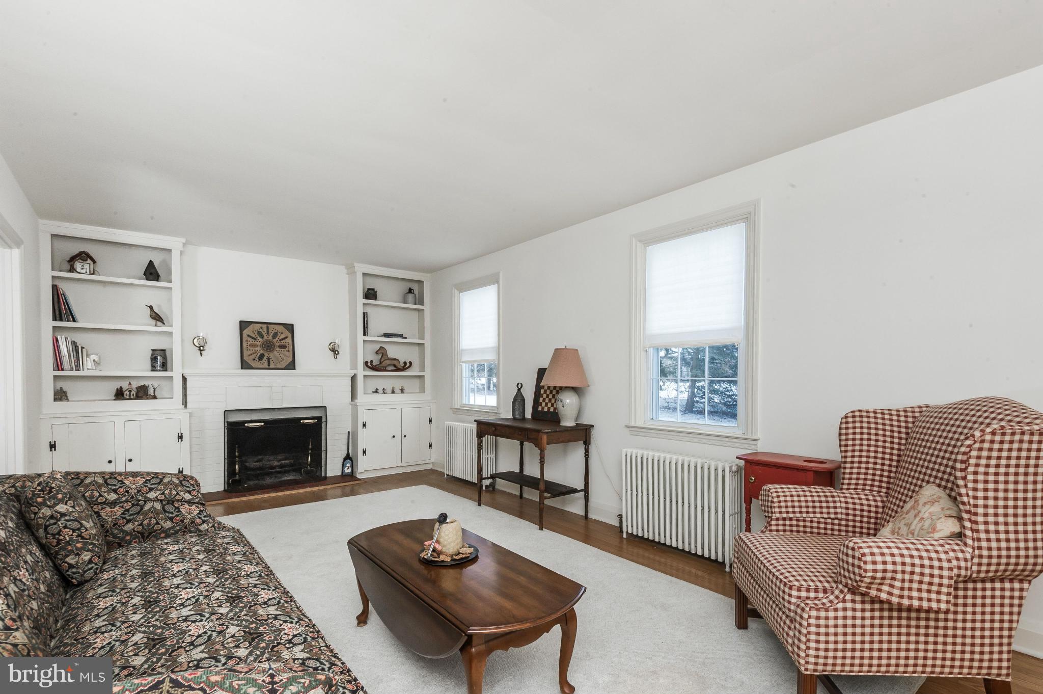Bright Living Room with Fireplace