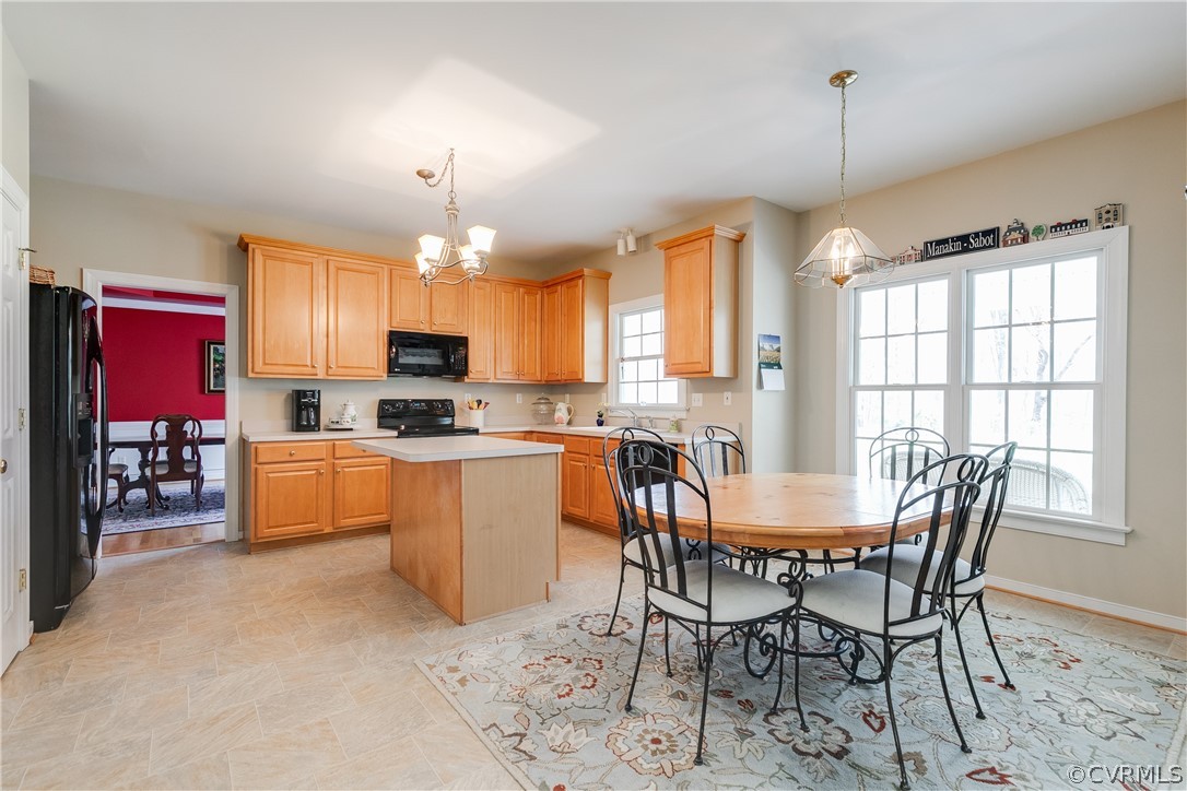 765 Snead Road Manakin-Sabot, VA 23103 - Photo 11 of 46 Spacious kitchen with breakfast room