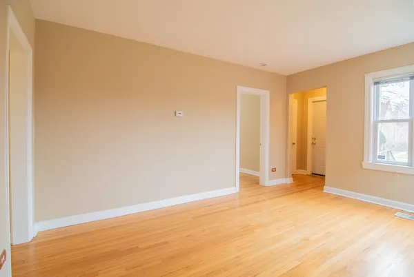 $2,450 | 12123 South Lafayette Avenue, Chicago, IL 60628