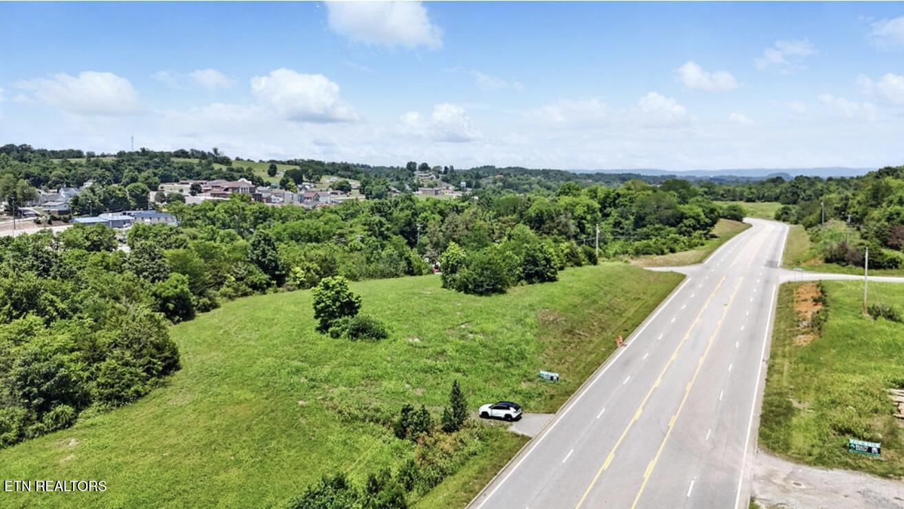 307 Old Kentucky Road Tazewell, TN 37879 - Photo 12 of 20 IMG_6262