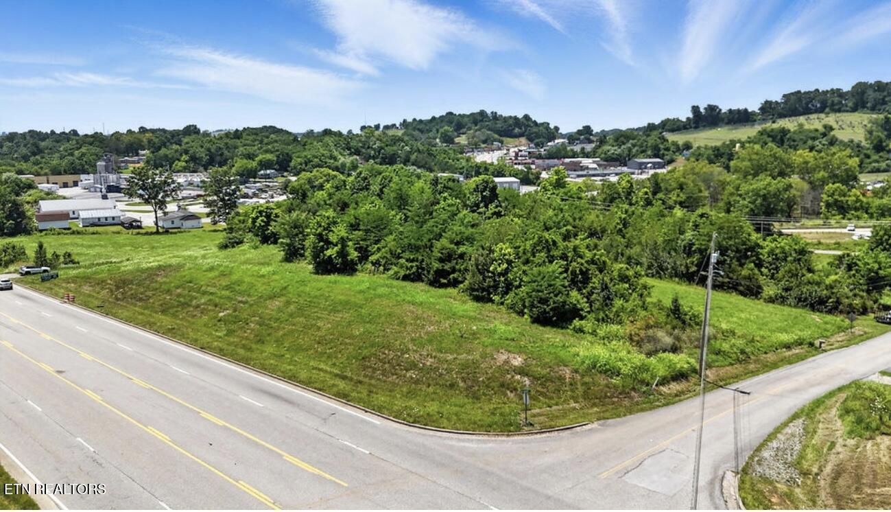 307 Old Kentucky Road Tazewell, TN 37879 - Photo 13 of 20 IMG_6261